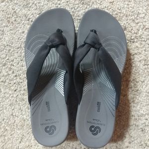 Clark's women's flip-flops